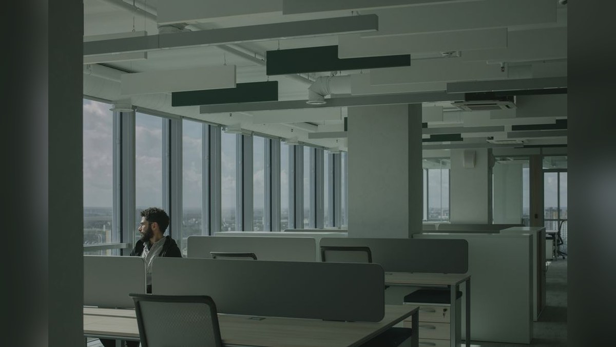 A crise existencial dos trabalhadores do conhecimento na era da IA